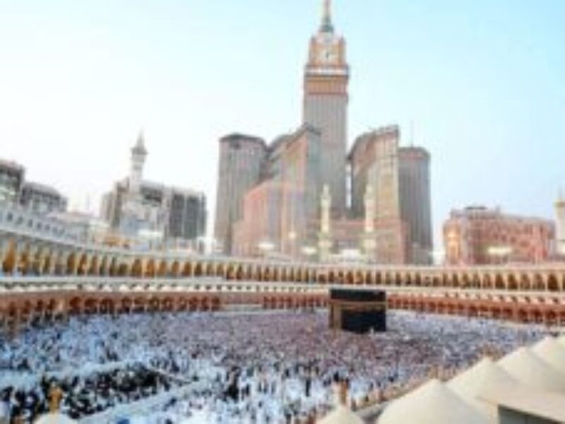 Best Umrah Hacks: How to Travel Smart and Simple
